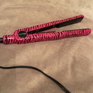 Nume hair straightener 1 inch hot pink limited edition